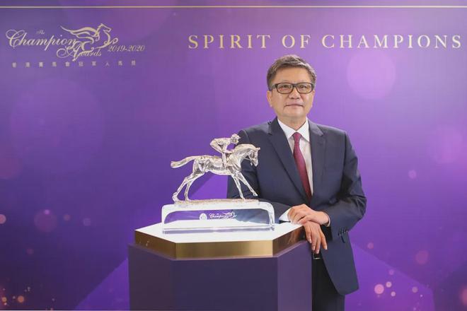驹戴眼罩夺魁家族曾养香港马王尊龙凯时新版APP王经纬赛(图4)